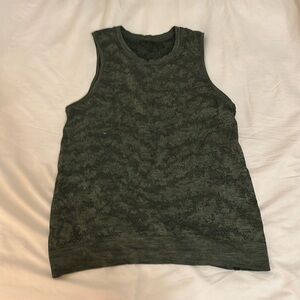 Lululemon Green Camo Tank Top | Size 8